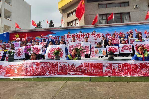 铁路12306推出“新”功能，给旅客从指尖直到“心”尖的暖意